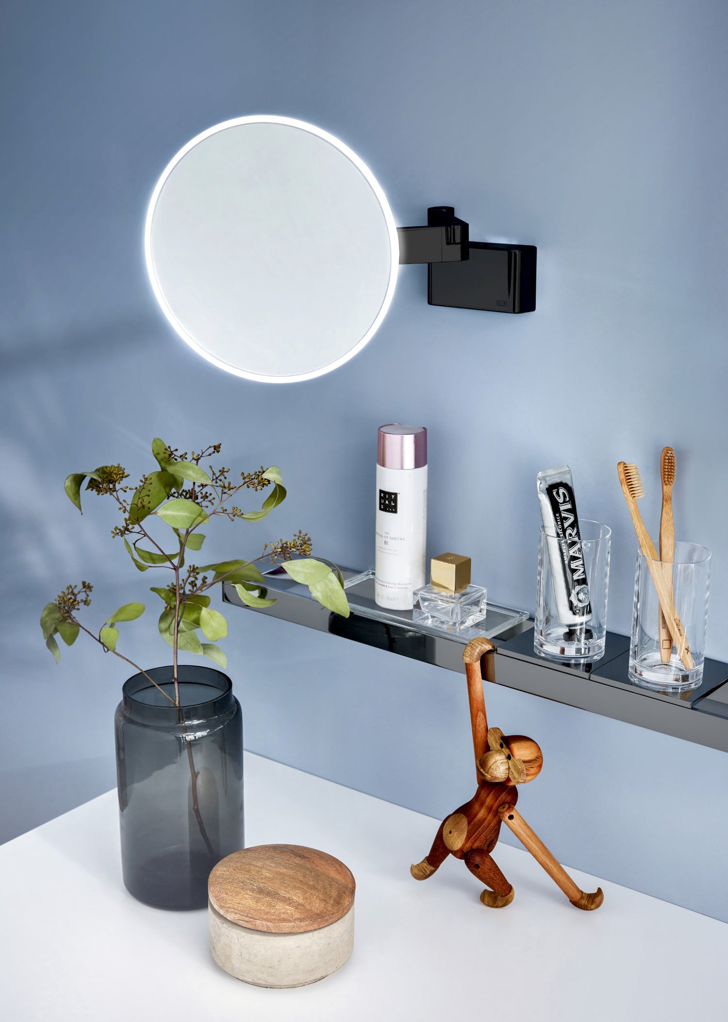 emco evo LED Rasier- und EMCO Doppelgelenkarm und Wandmodell, - mit Stecker eckig, Kosmetikspiegel, Spiralkabel